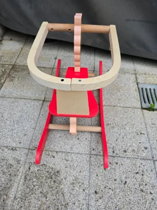 Caballito de madera para niños
