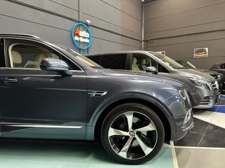 Bentley Bentayga 2017 V12
