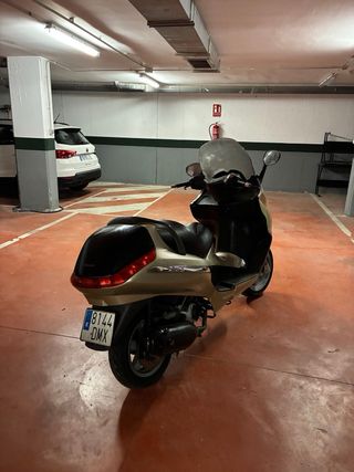 Piaggio X8 125cc