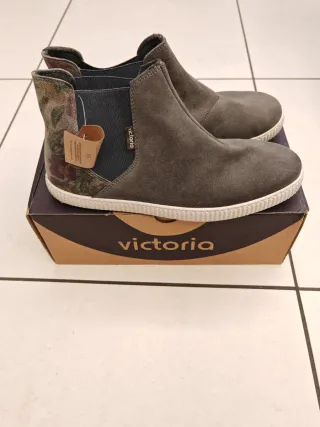 Stivaletti donna Victoria TG. 40