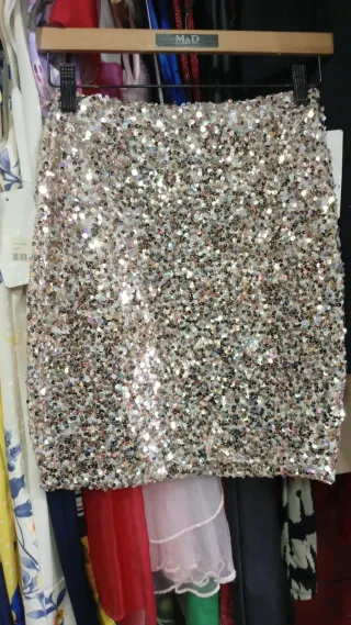 Liquidación: falda lentejuelas negro y plata