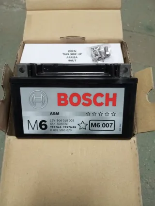 Batería YTX7A-BS Bosch moto