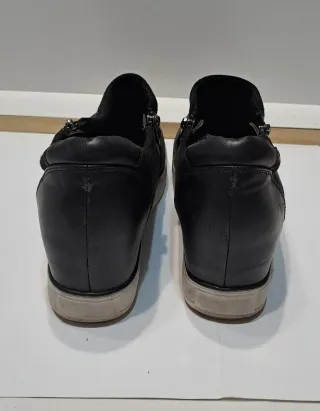 Scarpe nere con zeppa interna 39