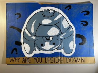 Cartón pintado Why are you upside medidas 37x52