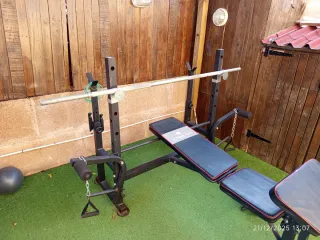 Press Banca con barra y Discos Musculación