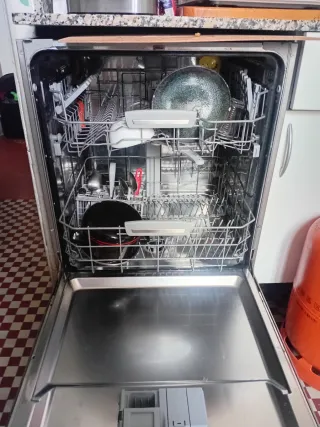 Lavavajillas Hotpoint PIS 0