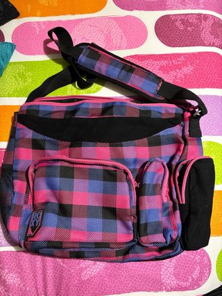 Roxy bandolera Y2K a cuadros