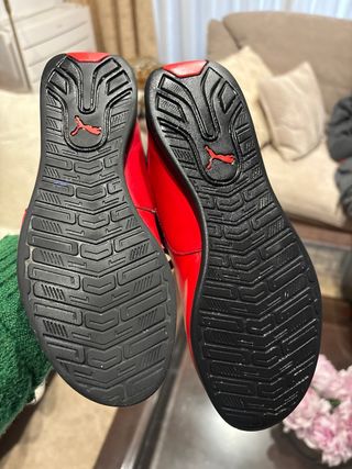 Deportivas Puma Ferrari Rojas y Negras