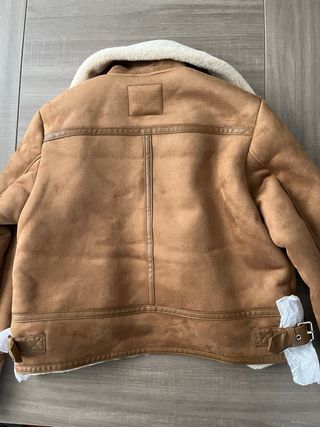 Chaqueta efecto ante con borreguito