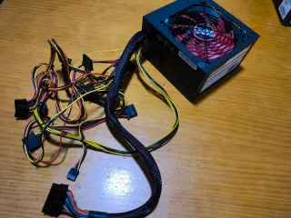 Fuente Alimentación UNYKA 600W ATX