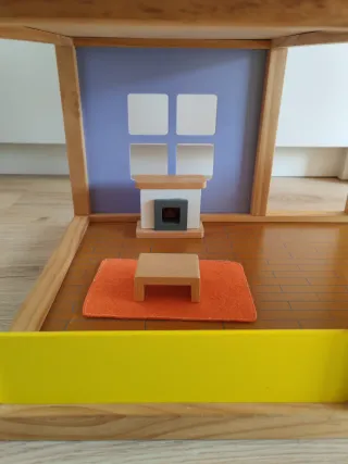 Casa de muñecas Hape de madera