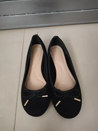 Manoletinas negras talla 36