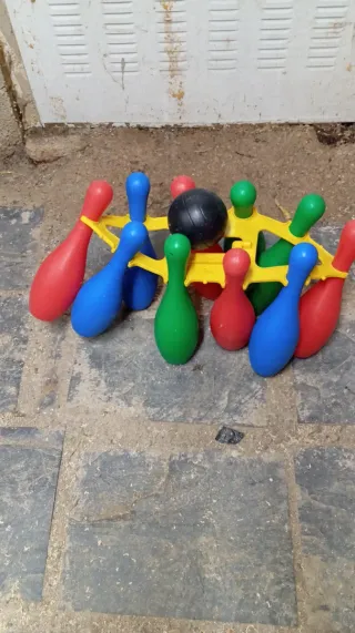 Juego de bolos infantil