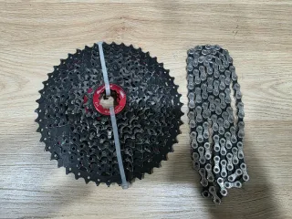 Kit Cassete Sunrace 11v + Corrente KMC Usado