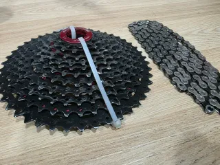 Kit Cassete Sunrace 11v + Corrente KMC Usado