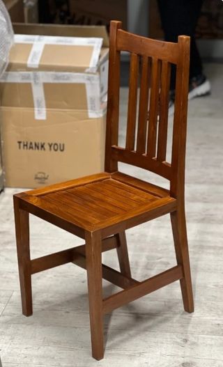 Silla de madera maciza