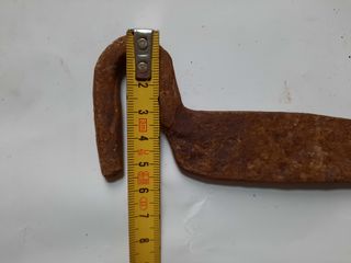 2 Antiguas aldabillas de hierro forjado, 13 y 20cm