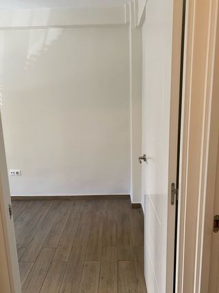 Se alquila piso Triana