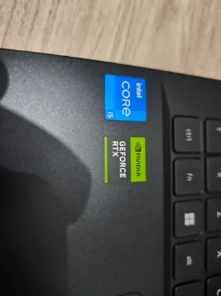 Laptop Acer Nitro V15