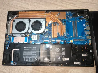 Laptop Acer Nitro V15