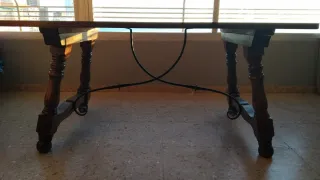 Mesa de comedor madera y forja