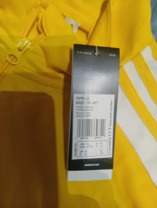 Chaqueta deportiva Adidas amarilla