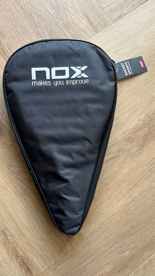 Pala de pádel NOX AT10 18K