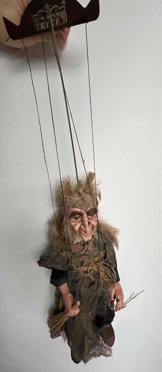 Marioneta Bruja Gris