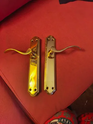 Lote 2 Manillas Puerta Doradas