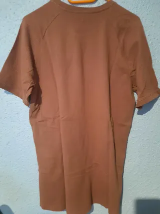 Camiseta Bershka Hombre Marrón