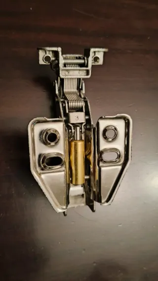 Bisagra para puerta cristal y aluminio