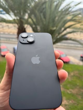 iPhone 15 - 100% Batería