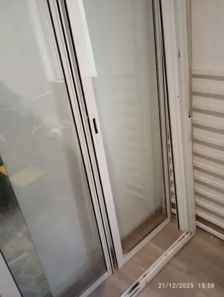 Balconera Aluminio Corredera con Persiana PVC