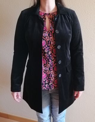 2 Gabardinas ONLY y STRADIVARIUS  Talla S-M