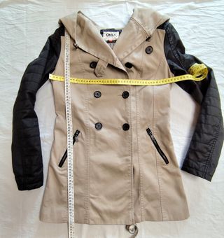 2 Gabardinas ONLY y STRADIVARIUS  Talla S-M