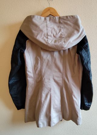 2 Gabardinas ONLY y STRADIVARIUS  Talla S-M