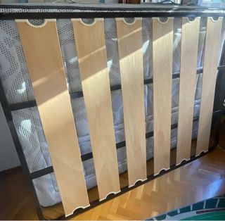 Colchon y somier como nuevo.