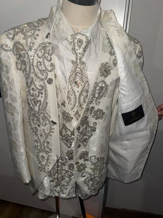 Traje de novio gitano