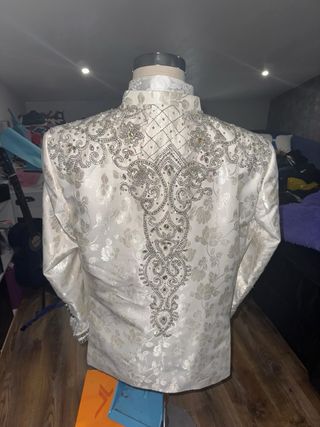 Traje de novio gitano