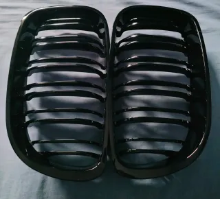 Rejillas Delanteras BMW Negro Brillante