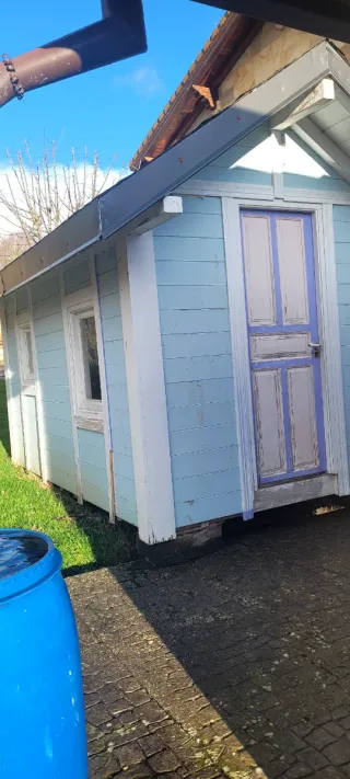 Casa de juego infantil azul