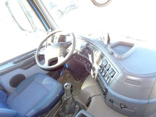 Volvo FM 380.26-CAMIONES GRUA