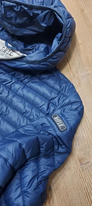 Piumino RIFLE blu con cappuccio