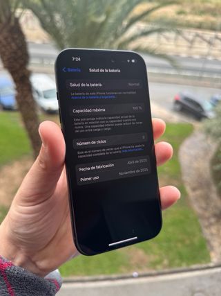 iPhone 15 - 100% Batería
