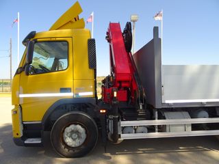 Volvo FH 330-CAMIONES GRUA