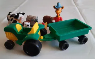 Juego de granja con animales y tractor