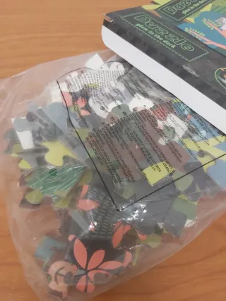 Puzzle 100 piezas glow in the dark