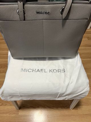 Michael Kors Jet Set Travel Gris Claro