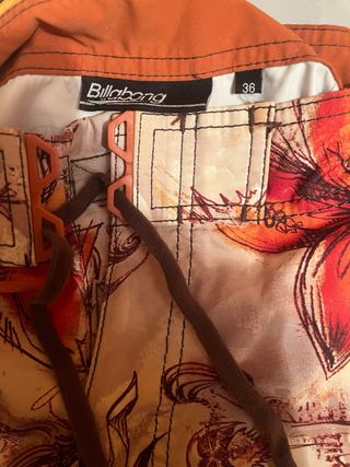 Bañador Billabong Flores Beige y Rojo