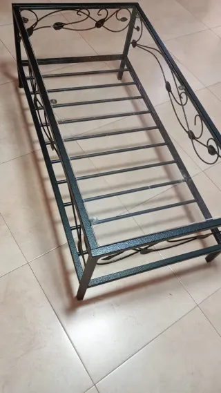 Mesa de centro cristal y metal